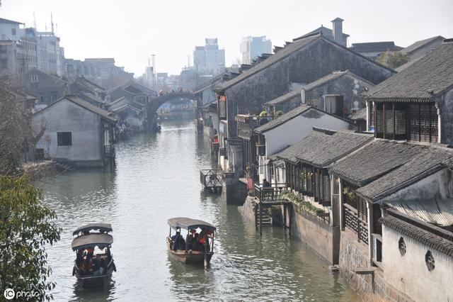 甘肃多地降雪 部分高速临时管制 已启动应急响应